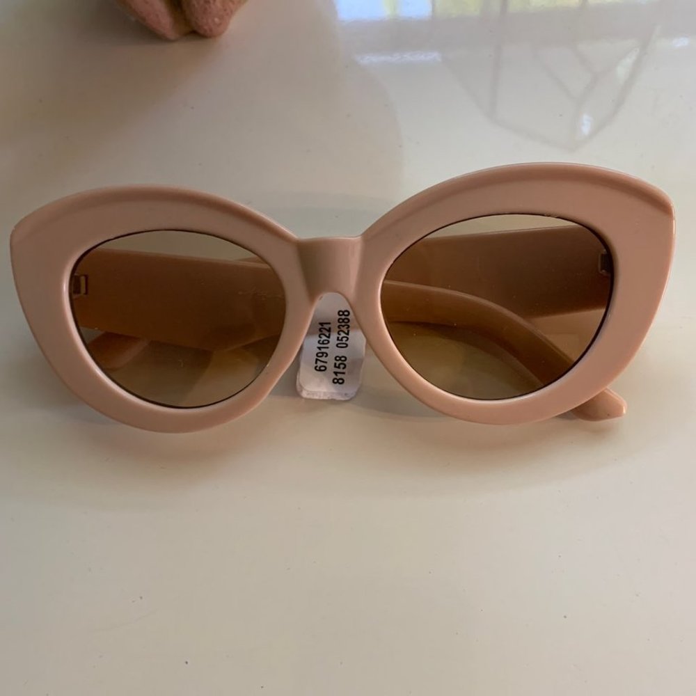 Free People Cateye/ Roundish Sunglasses - Picture 5 of 5